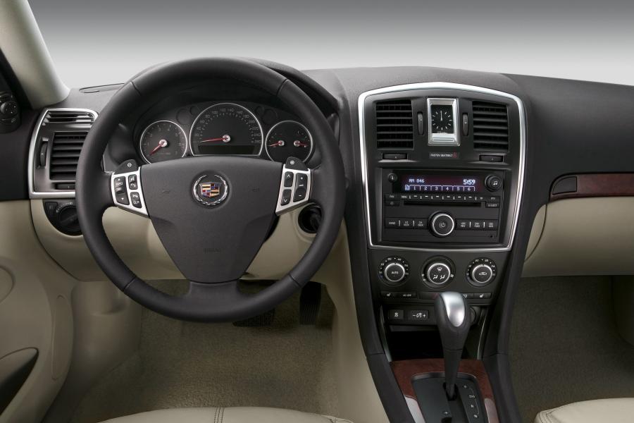  Cadillac BLS 2006 года  (фото 20 из 72)